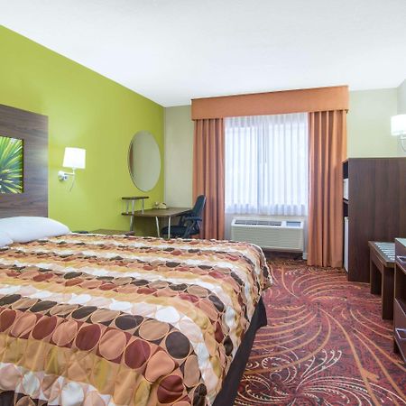 Super 8 By Wyndham Portales Motel Exterior foto