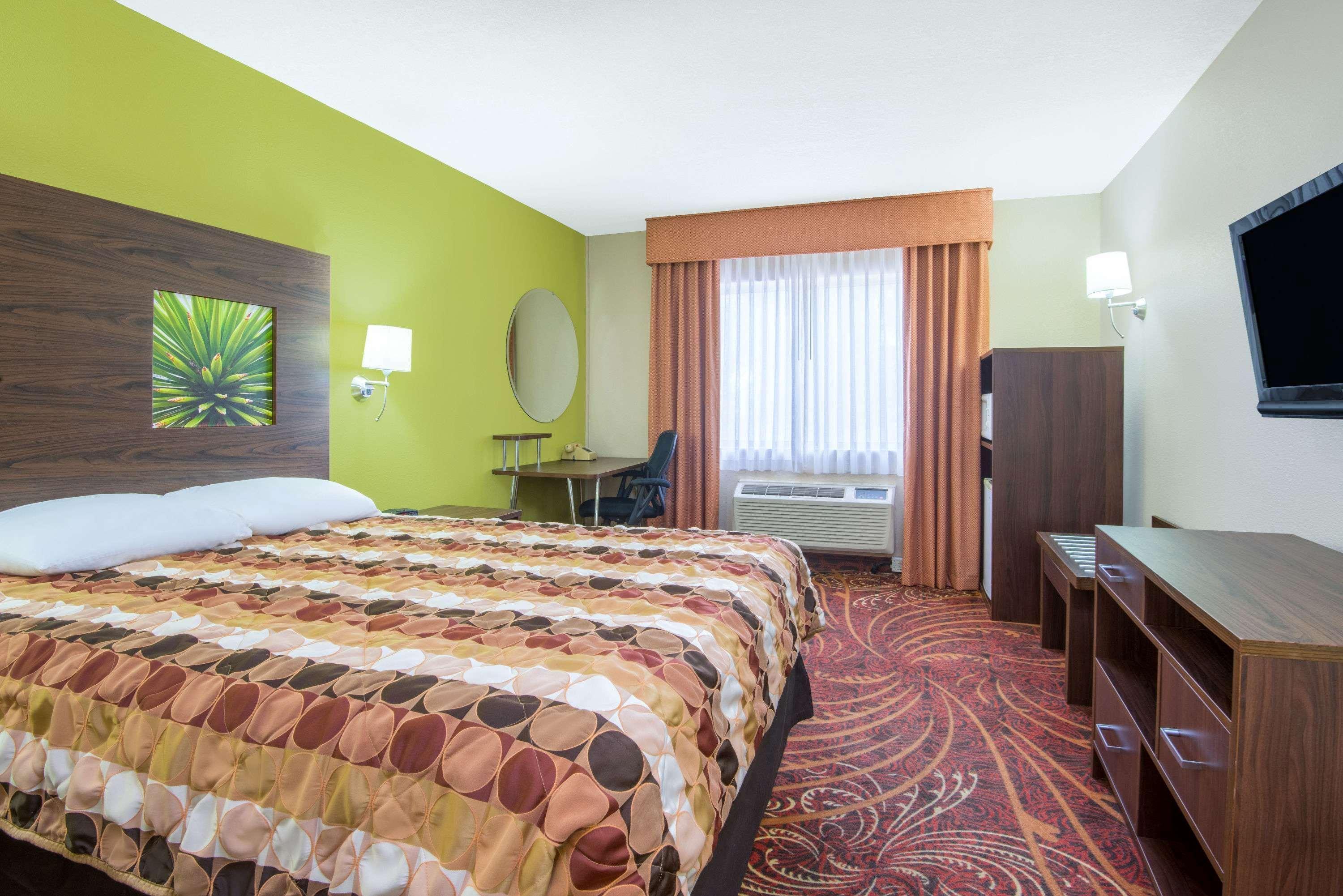 Super 8 By Wyndham Portales Motel Exterior foto