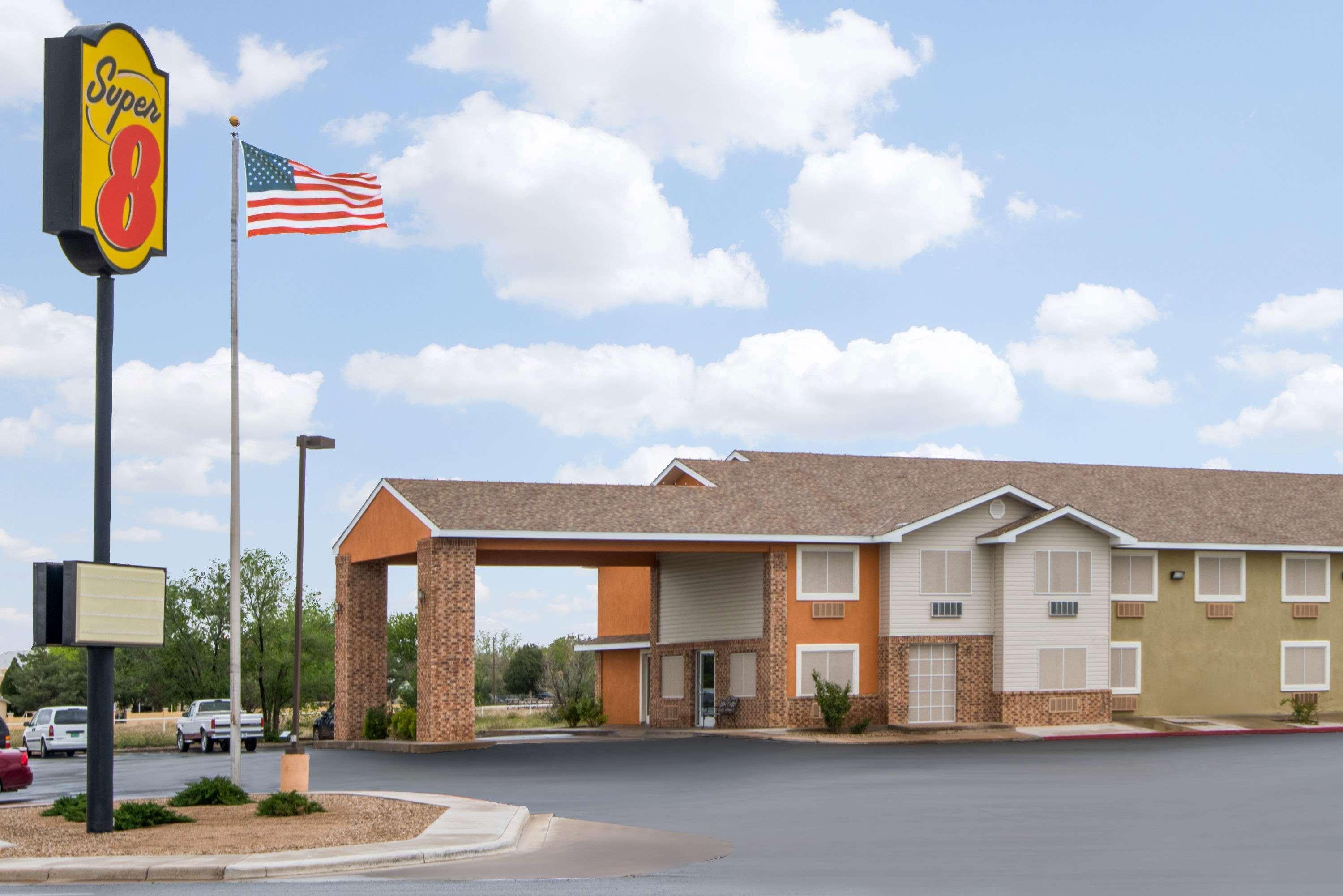 Super 8 By Wyndham Portales Motel Exterior foto